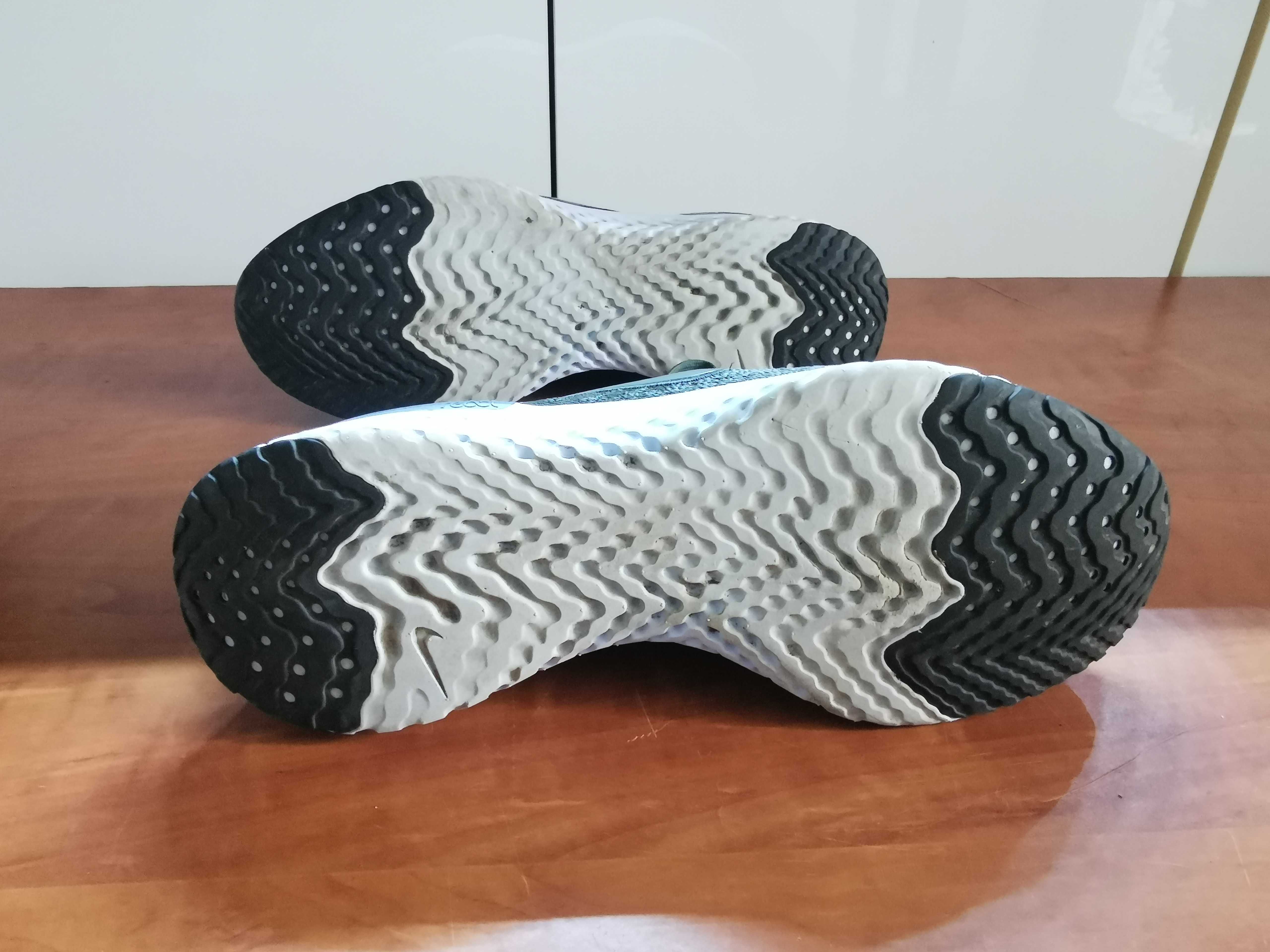 Nike Epic React Flyknit 2  r. 42