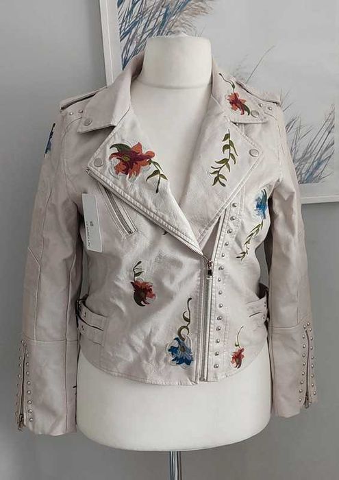 Nowa elegancka beżowa ramoneska eko skóra  haftowane kwiaty dżety 44