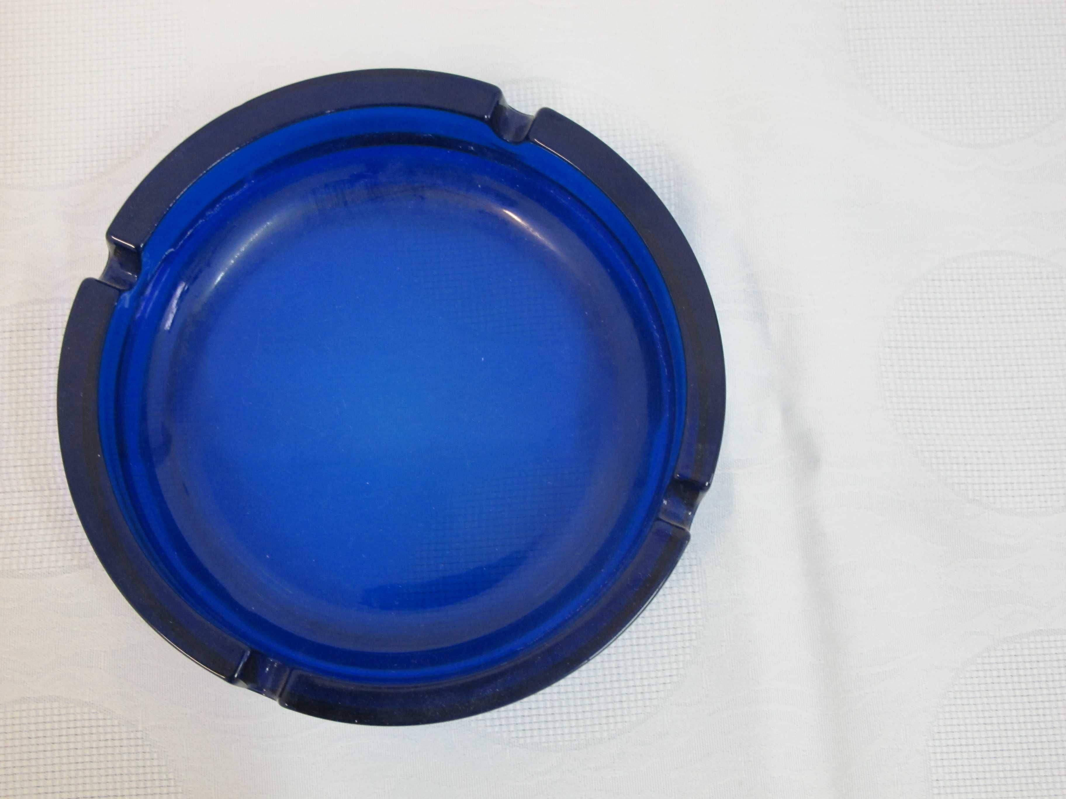 Popielnica szklana kobaltowa, niebieska, fi=14 cm
