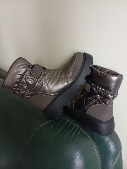 Нові черевики утеплени, потовщена підошва, модні