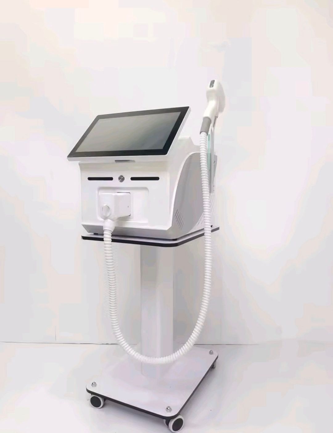 Laser díodo tripla onda