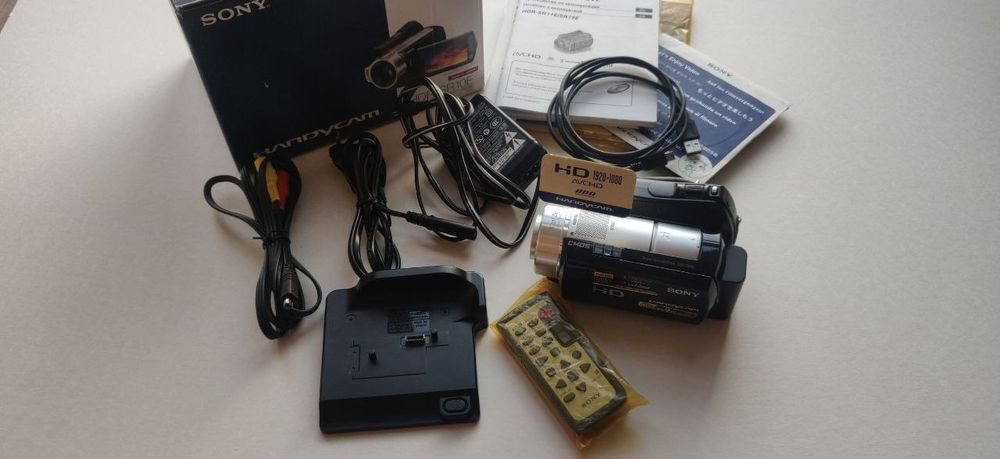 Відеокамера SONY HDR SR10E