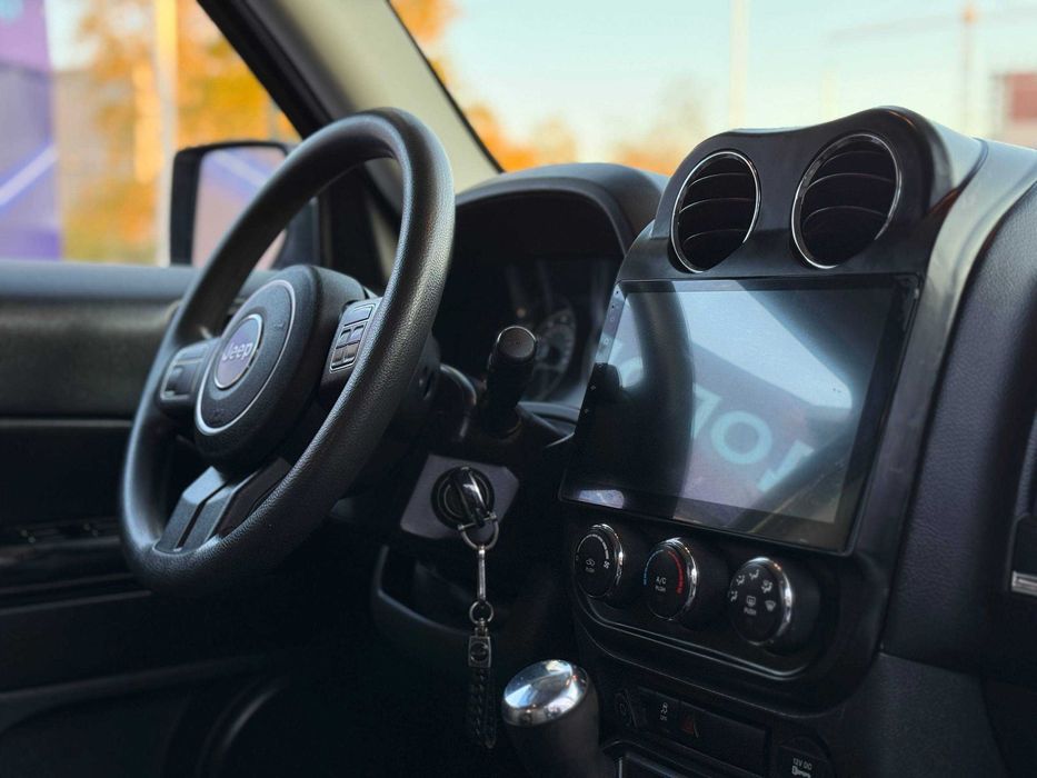 Jeep Patriot Sport 2014, 2.4 газ/бензин, автомат, пробег 137 тыс.км.