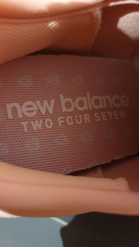 Buty damskie sportowe New Balance modne Rozmiar 35 / wkładka 22 cm