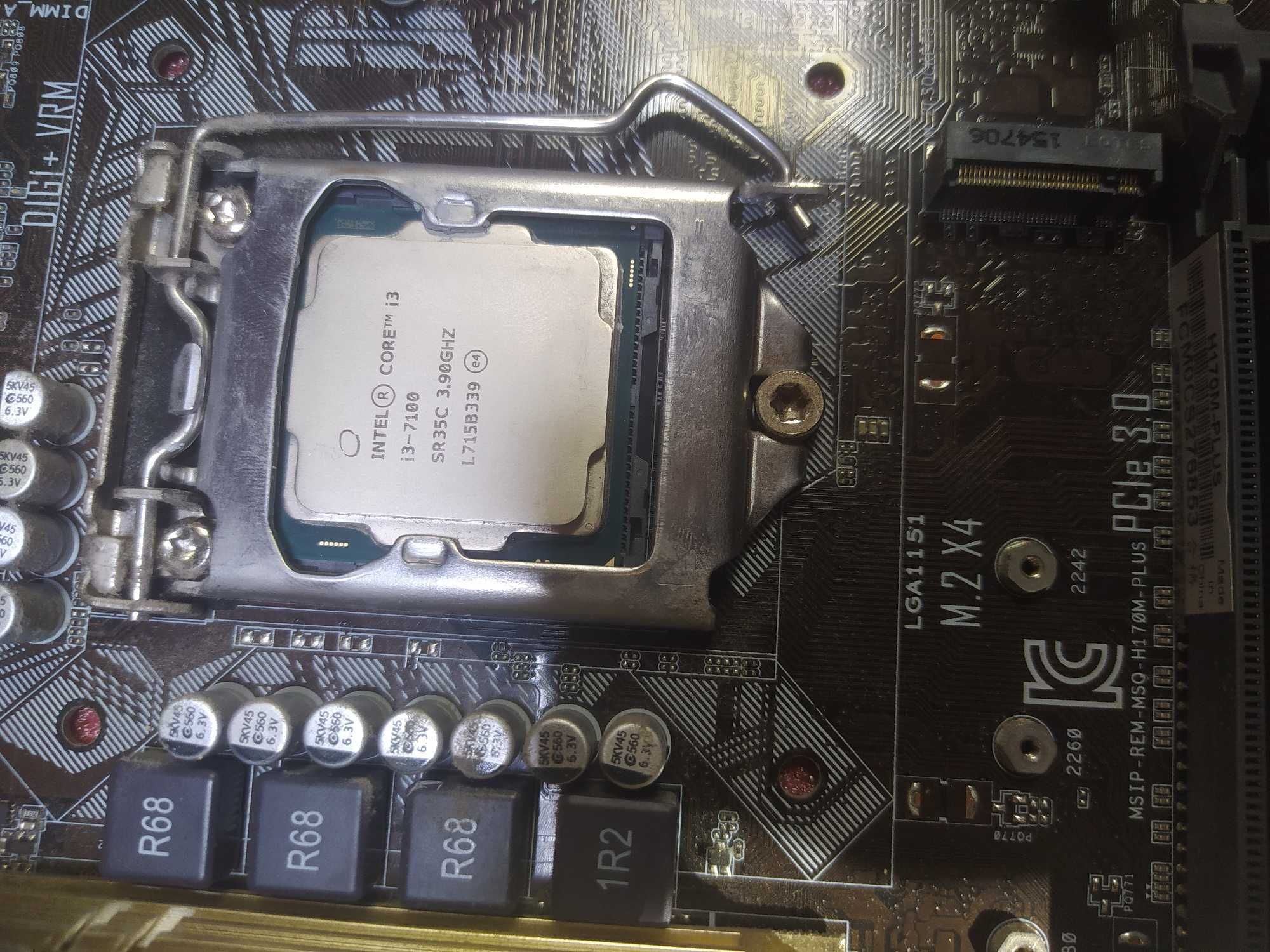 Комплект 1151 сокет h чіпсет. i3-7100, 16 гб ddr4