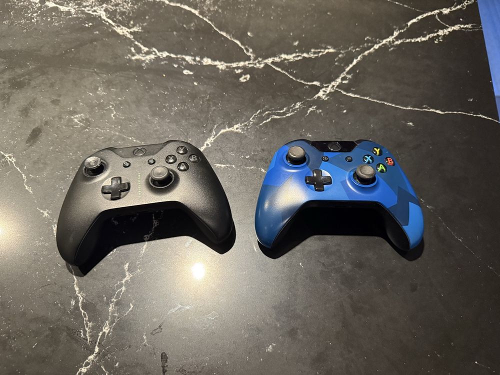 Xbox Project Scorpio 1TB + 1 comando + 2 jogos + kinect
