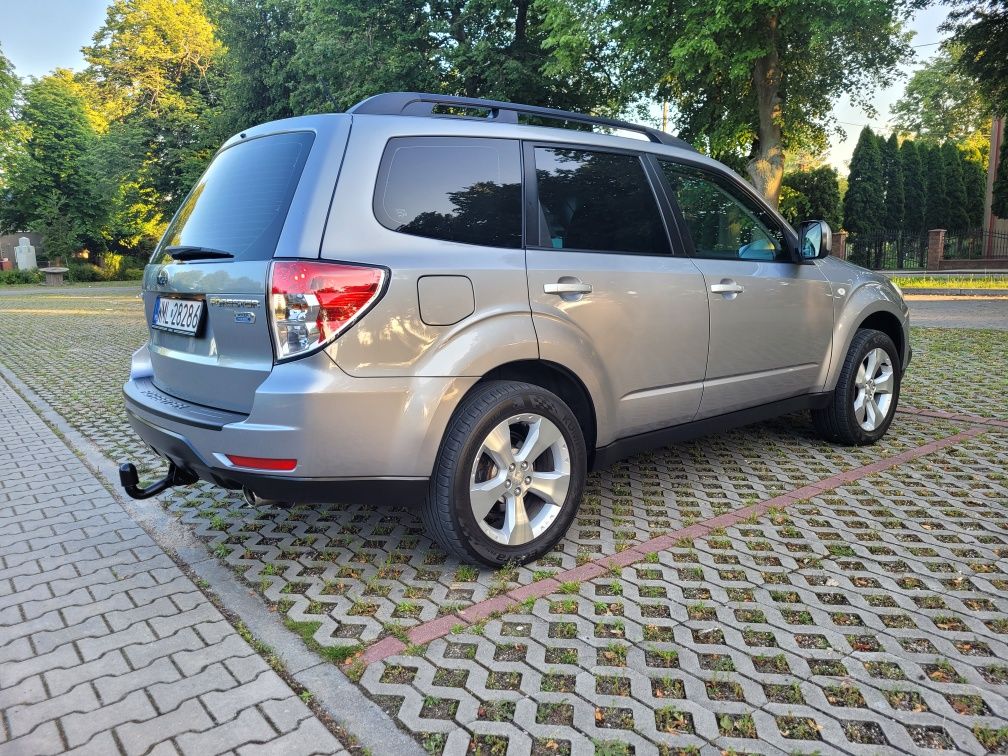 Subaru forester 2.0D 147ps 4x4 przebieg 183tys EURO 5