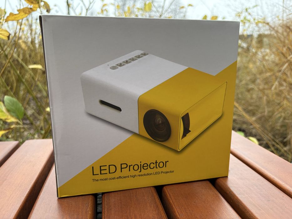 Міні LED Проектор — компактний домашній кінотеатр