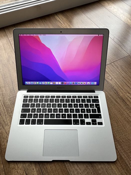 Macbook air 13 2017 i5 8GB 128SSD