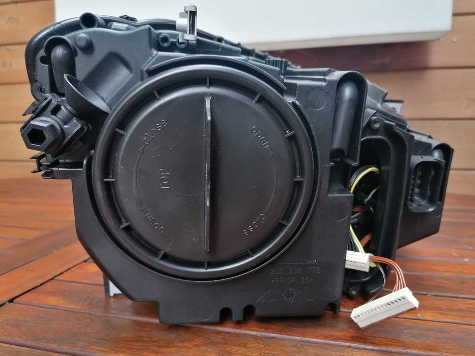 BMW  F06 F12 F13 Reflektory ksenon komplet prawy lewy bi-xenon nowe