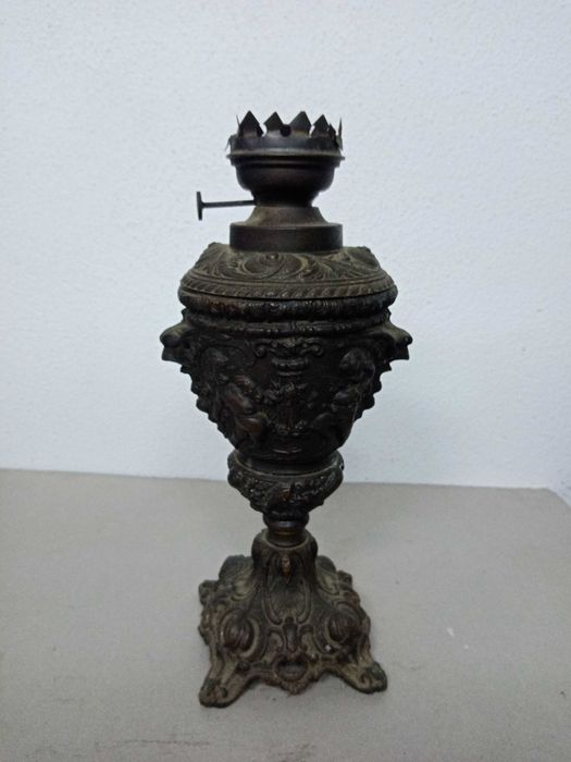 Candeeiro eletrificado