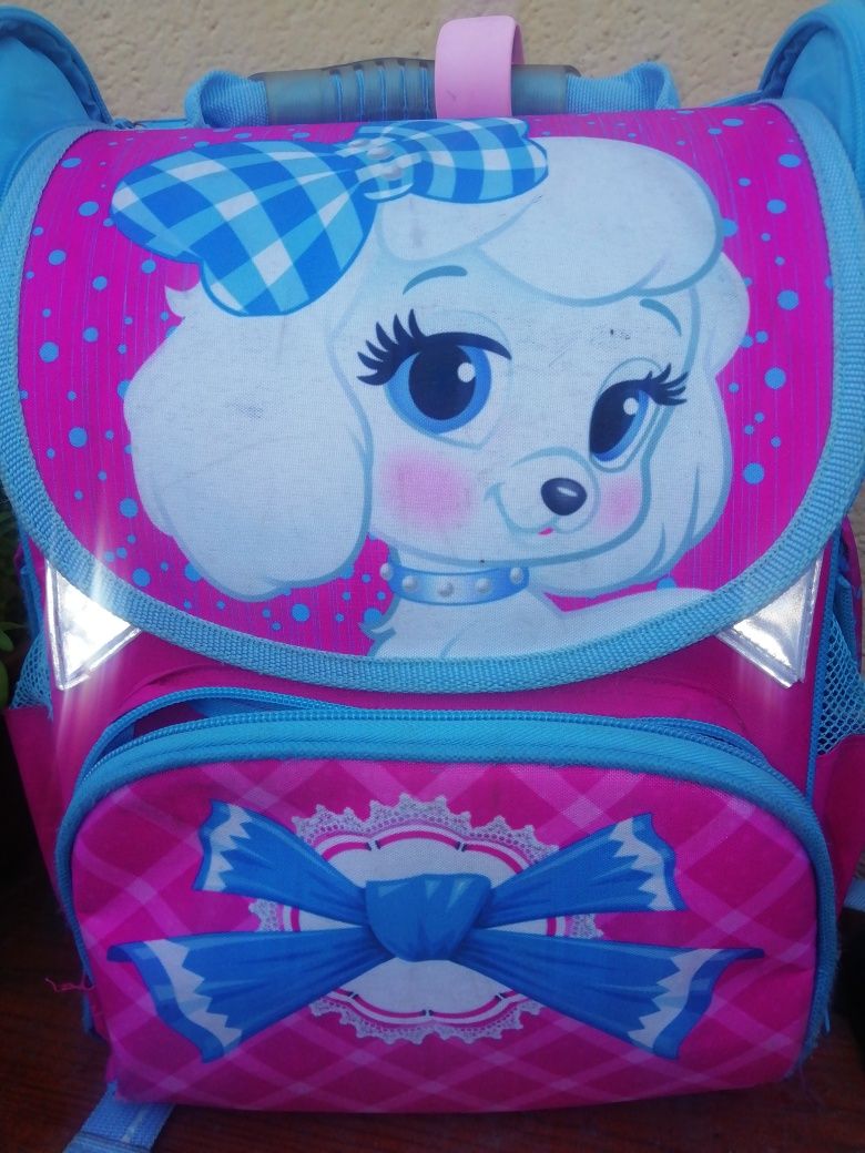 Рюкзак шкільний дівчинці