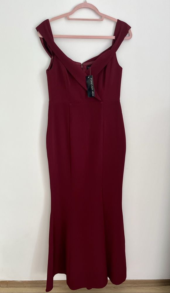 Elegancka bordowa suknia Roz.38