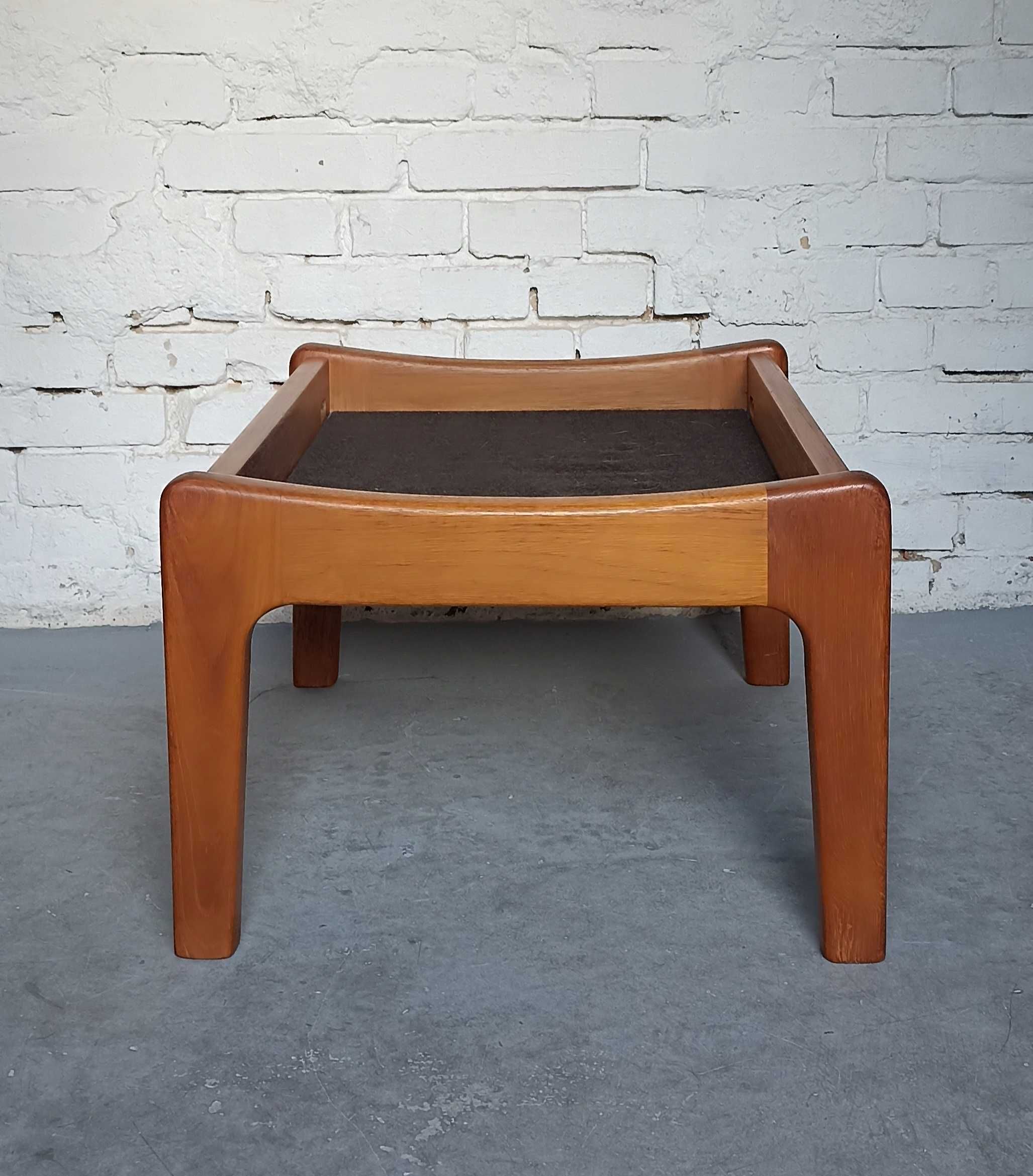 Podnóżek z drewna tekowego proj. Ole Wanscher lata 60 vintage design