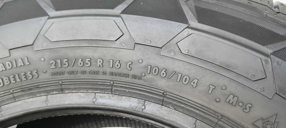 2X 215/65R16C 106/104T Continental Winter Van Contact 73AK