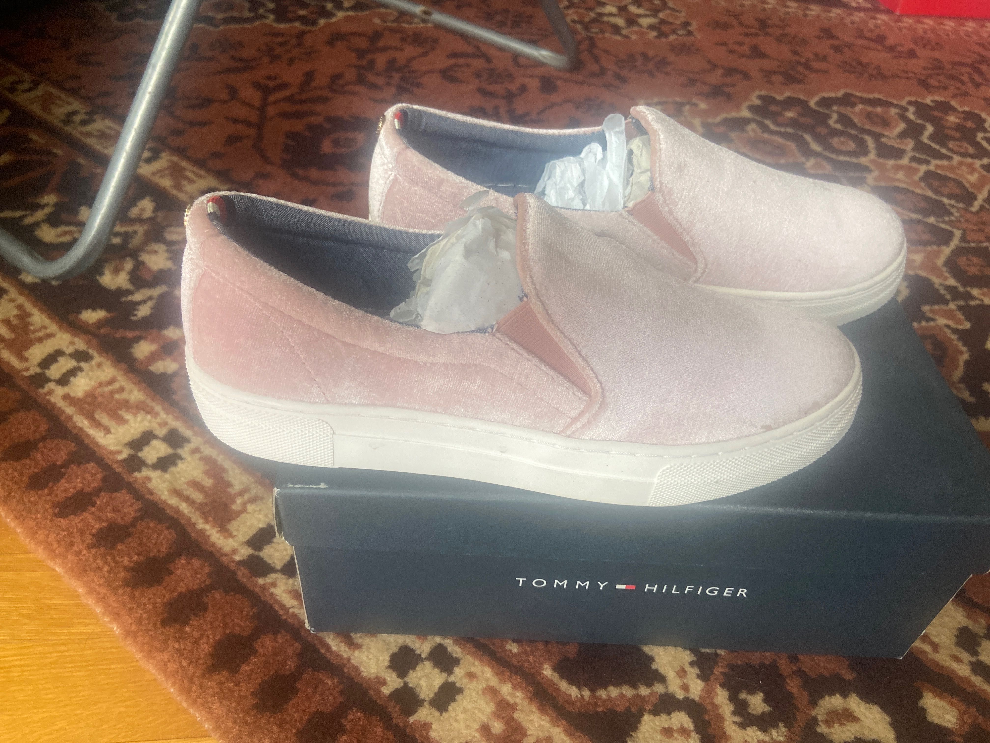 Сліпоти Tommy Hilfiger