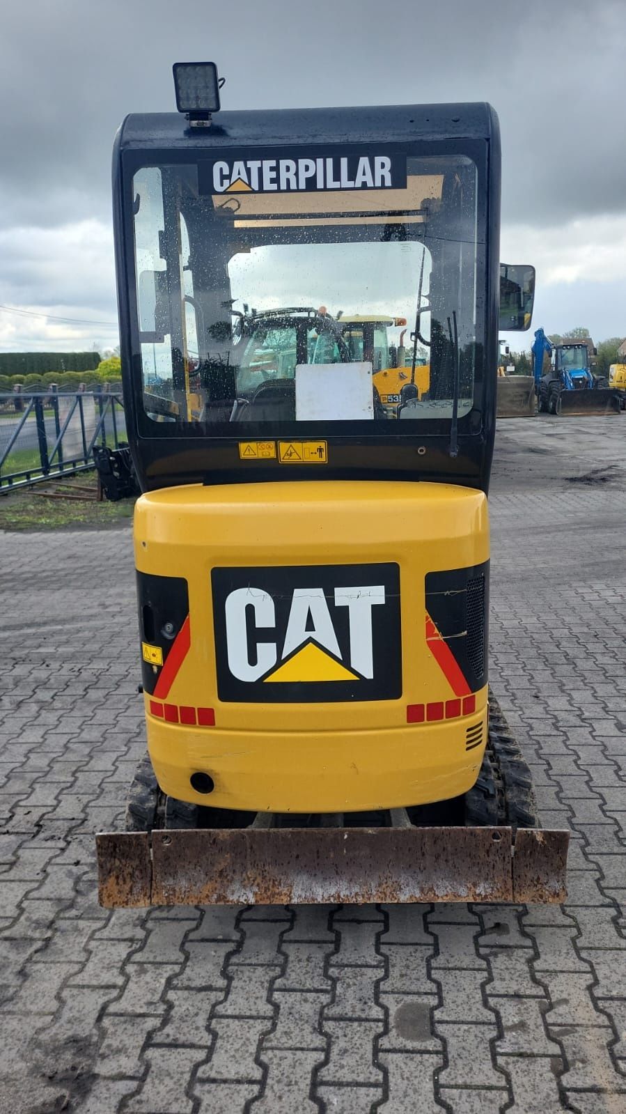 Minikoparka Cat 301.4