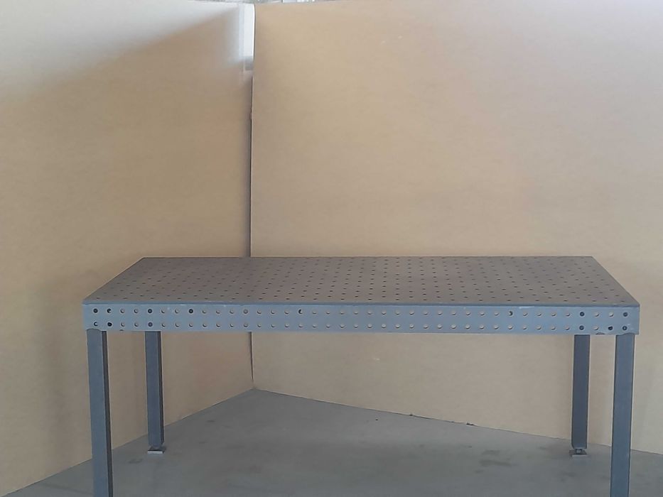 Stół spawalniczy  1000x2000    system 16  10mm.