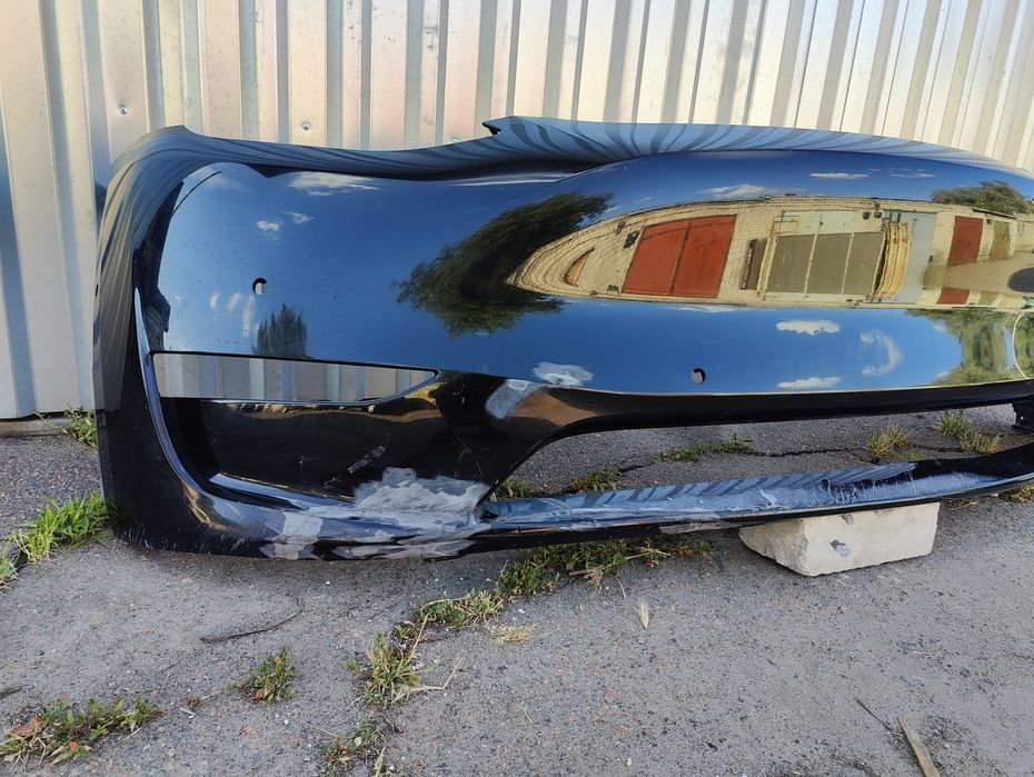 Бампер передний Tesla model Y