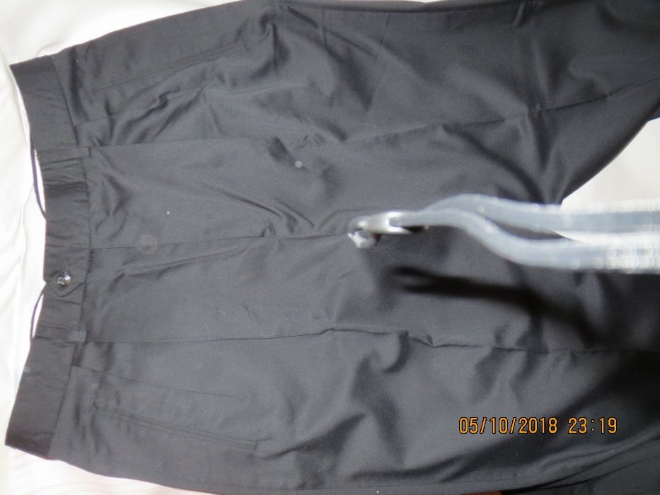 брюки  чёрного и бежевого цвета на подкладке мужские