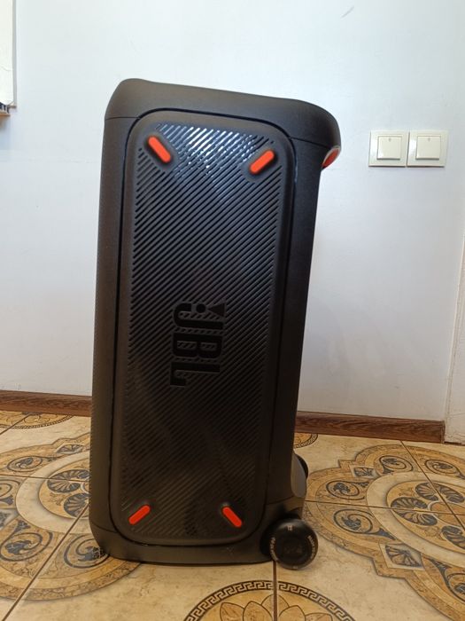 JBL Partybox 310 (в наличии)