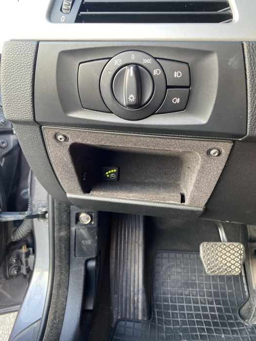 Продам BMW E90 330XI 2006р.