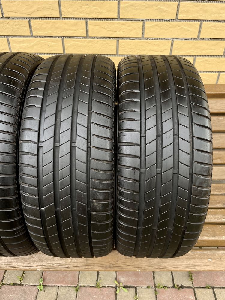 Шини Резина 205.55 R17 Bridgestone як Нові Літо