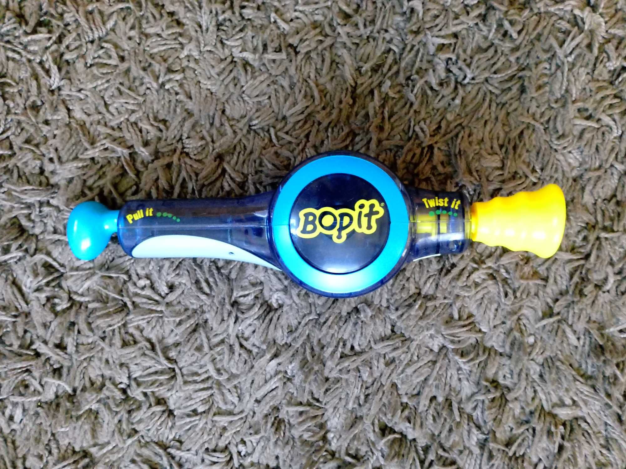 Oryginalny Bopit - gra interaktywna dla dzieci