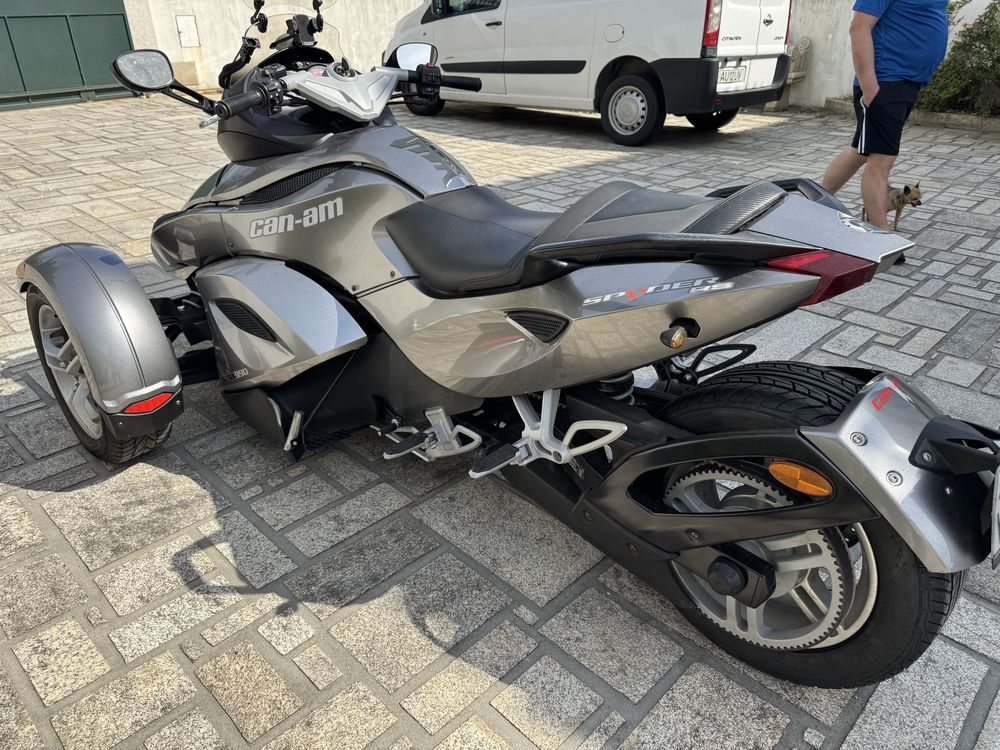 CAN-AM ROTAX 990