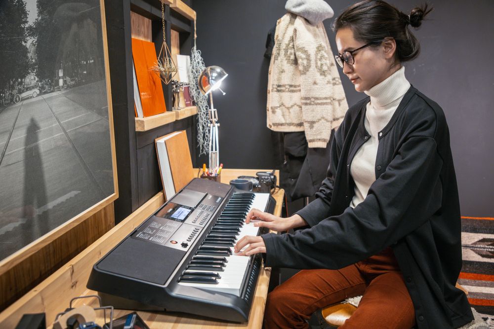 CASIO CT-X700 з педаллю, стійкою і перехідником - готовий до гри!