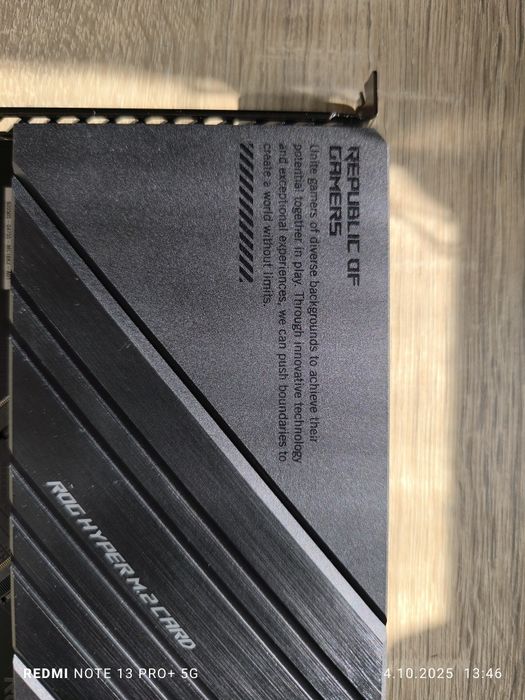 ASUS ROG Hyper M.2 Card