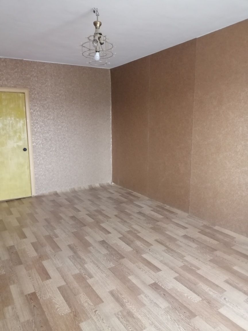 Продам 1ком.квартиру Каменское. Л/Б. Площадь 44кв.м. Кооперативный дом