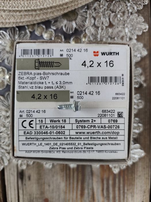 Wkręty samowiercące Würth Zebra pias o wymiarach 4,2 x 16 mm, z ł