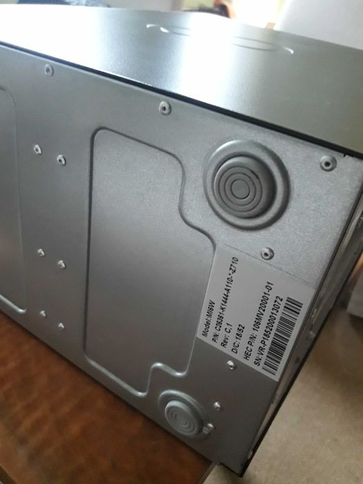 Fujitsu 8gen. i3 8100 - 24GB RAM - piękny, czysty, niezakurzony