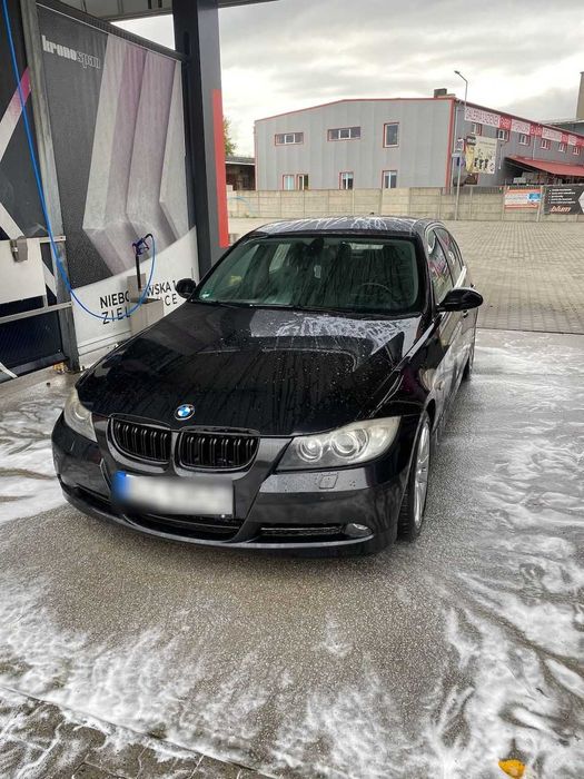 BMW 325i E90 2006 - czarny, LPG, zawieszenie mpakiet