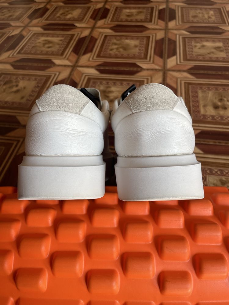 Кроссівки Adidas originals оригінал