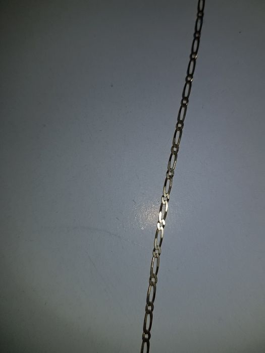 Złoty łańcuszek tanio