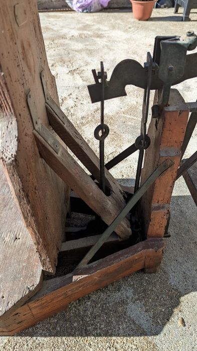 Balança antiga restaurada