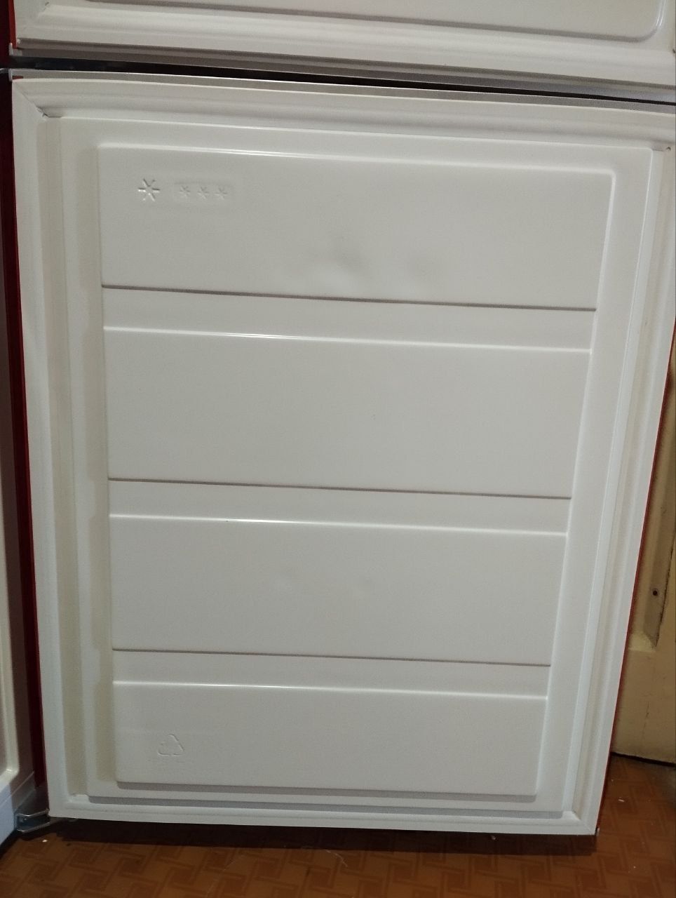 Холодильник Midea ( двухкамерный)