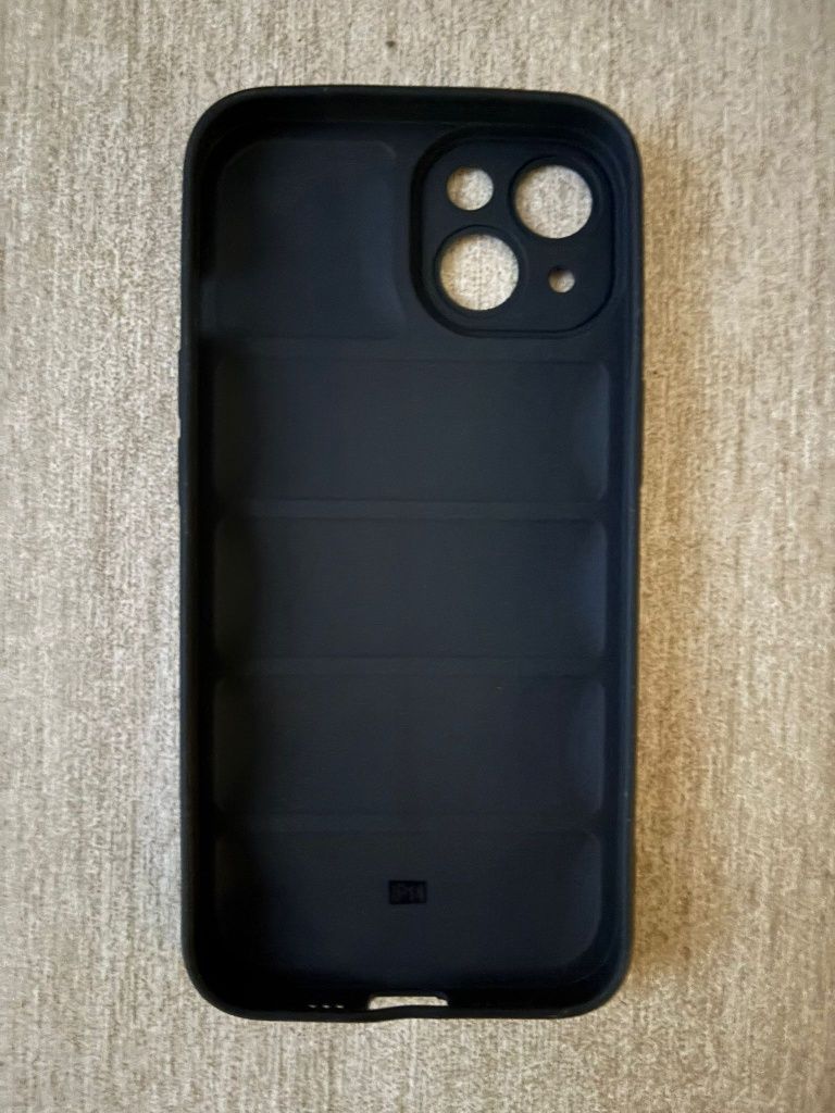 Pack de 3 capas Iphone 14/13 Novas - 10€