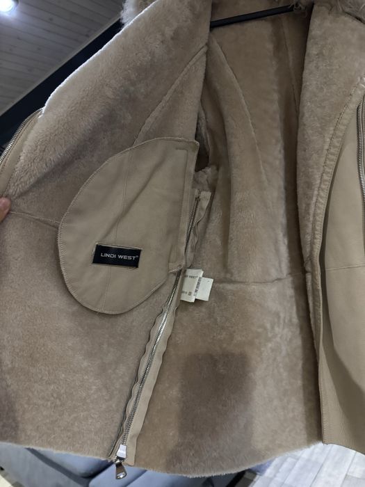 бежева дублянка-косуха з коміром із овчини