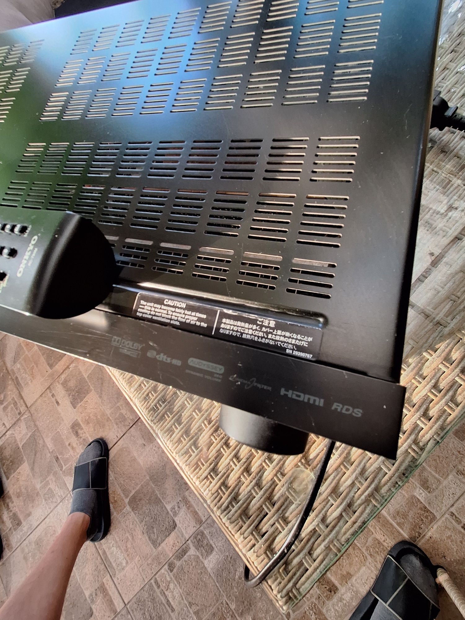 Amplituren Onkyo z Pilotem