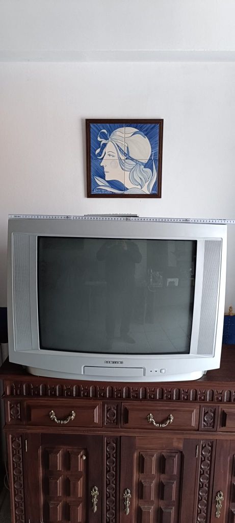 Vendo TV Samsung em bom estado