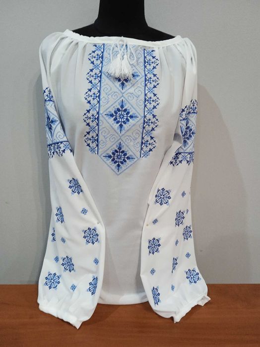 Вишиванки на шифоні