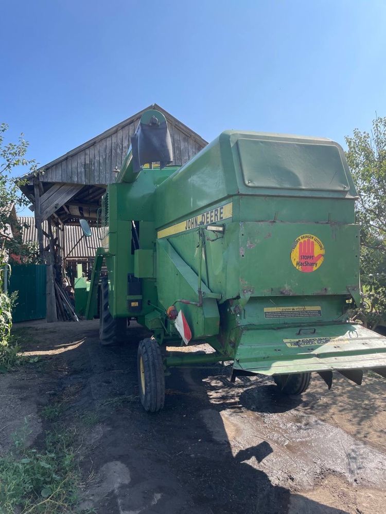 John deere 1052 1984року