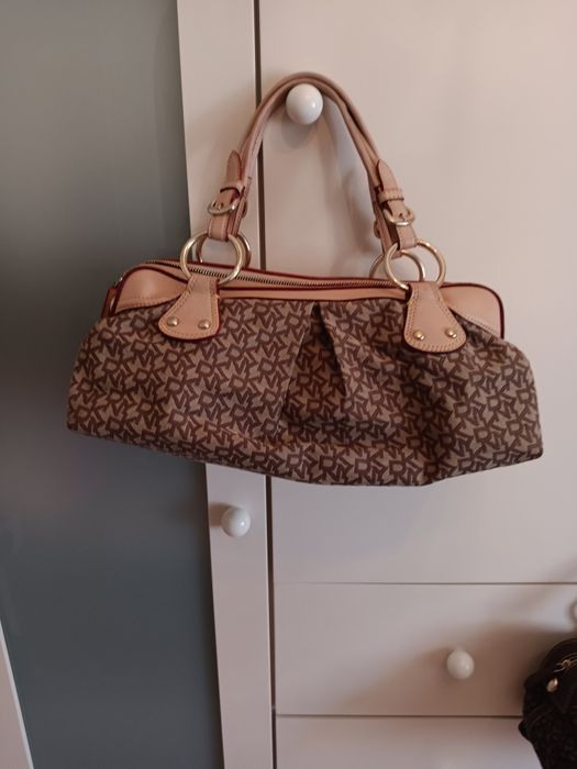 Malas DKNY como novas.