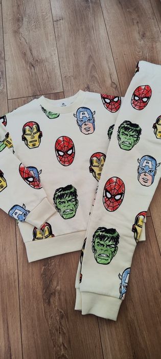Dres chłopięcy Marvel, Avengers r. 128 Nowy H&M
