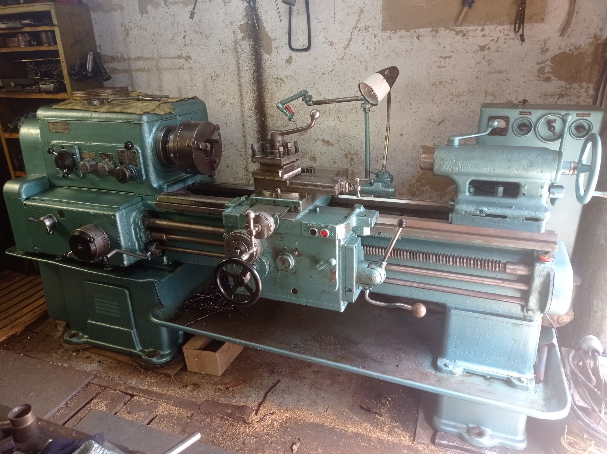 Продам токарний станок 1к62