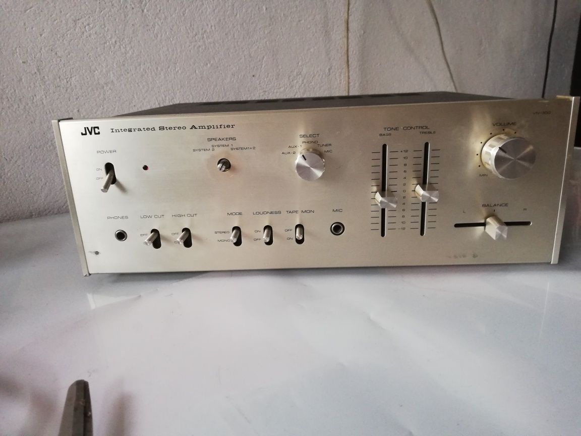 Amplituner JVC V 300 Made in Japan Vintage