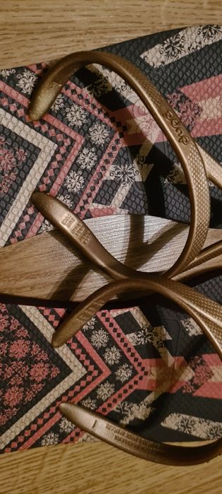 Chinelos Dupé novos